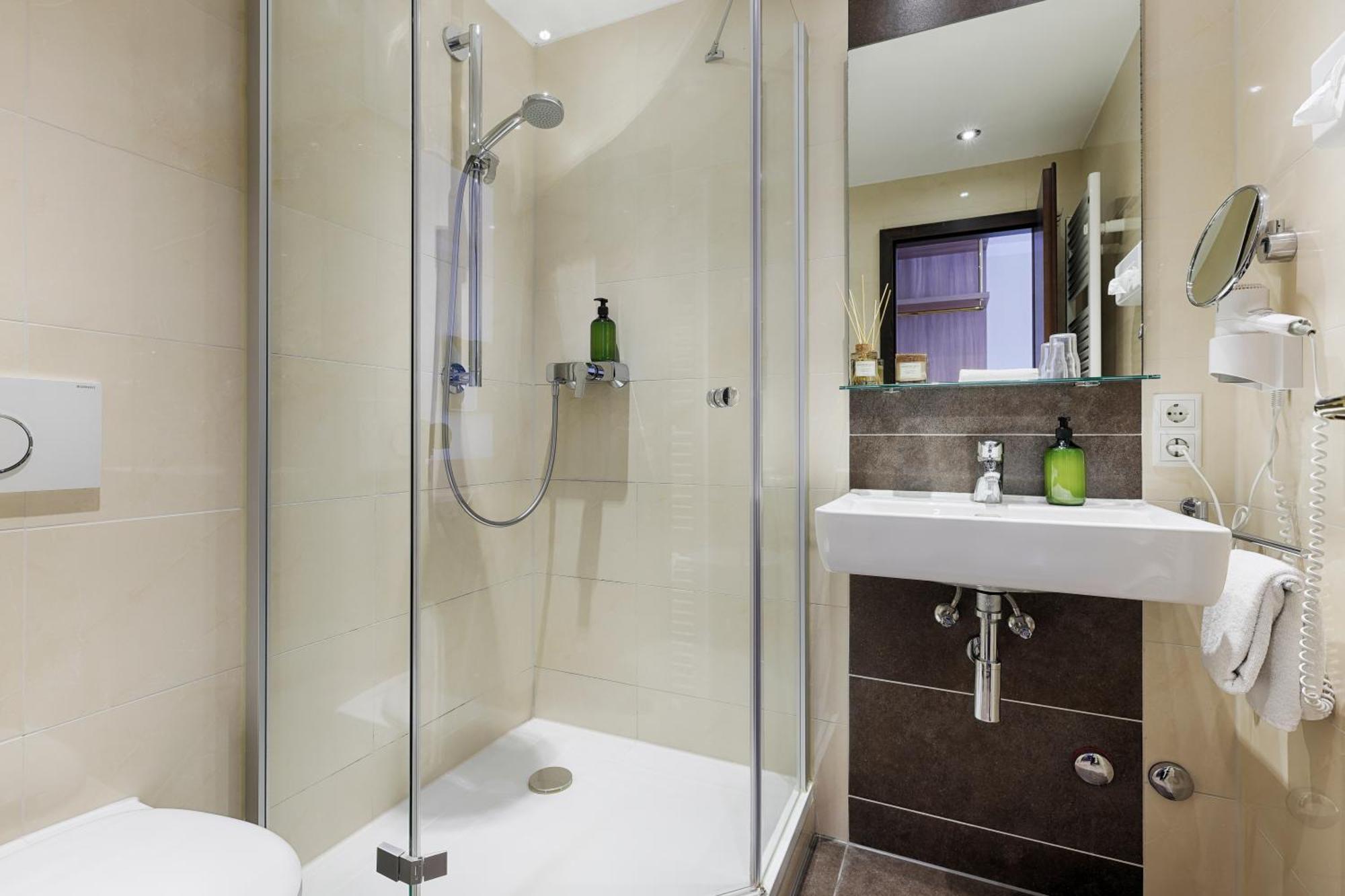 Hotel Fischzucht In Wuerzburg Ngoại thất bức ảnh
