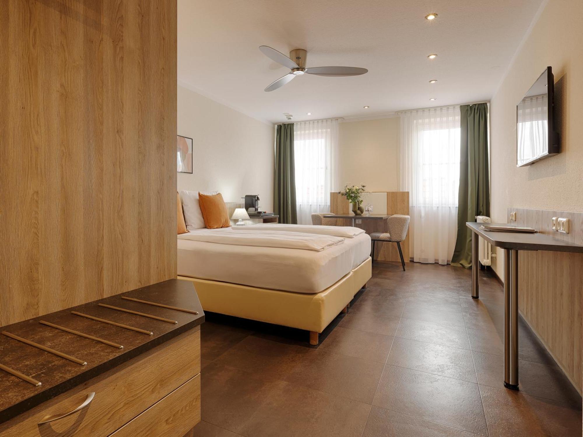 Hotel Fischzucht In Wuerzburg Ngoại thất bức ảnh